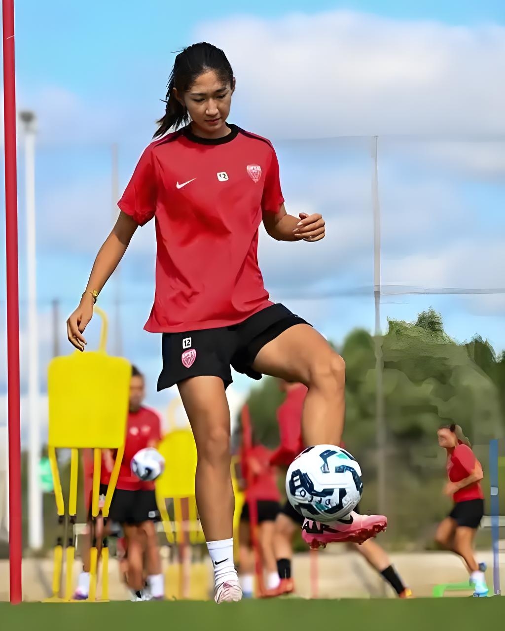 全国女足赛事选手体能训练大幅提升