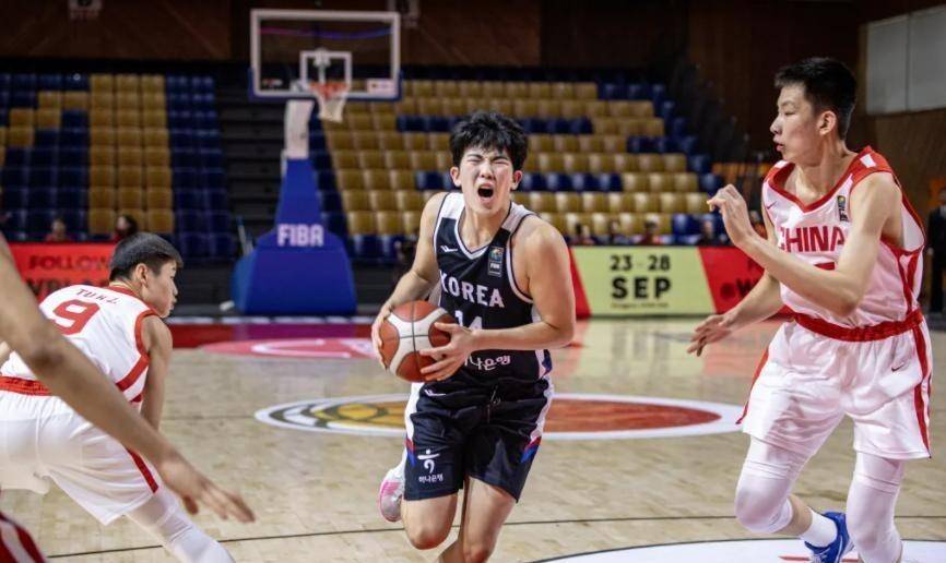 天津金鹰队客场胜利，成功逆转晋级