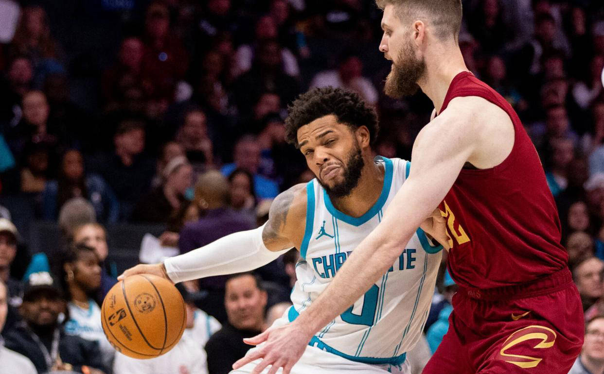 澳客入口-骑士遭遇黄蜂反扑，艰难获胜