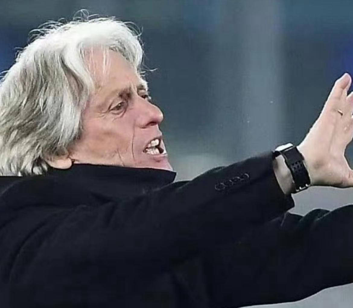 佛罗伦萨球员表现不佳,主帅怒斥要求提升表现的简单介绍 佛罗伦萨球员表现不佳,主帅怒斥要求提升表现的简单介绍